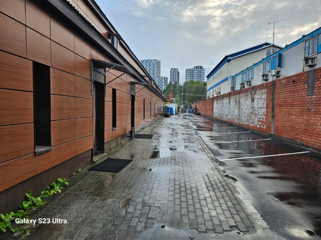 фасад дома, здание по адресу г Москва, ул Золоторожский Вал, д 11 стр 5